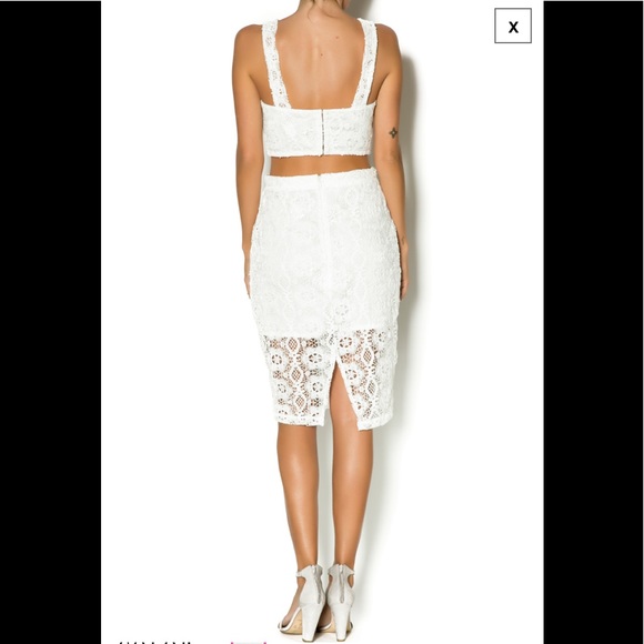 [LOVERS+ FRIENDS] Lace Crop Top & Skirt Set - Picture 8 of 15